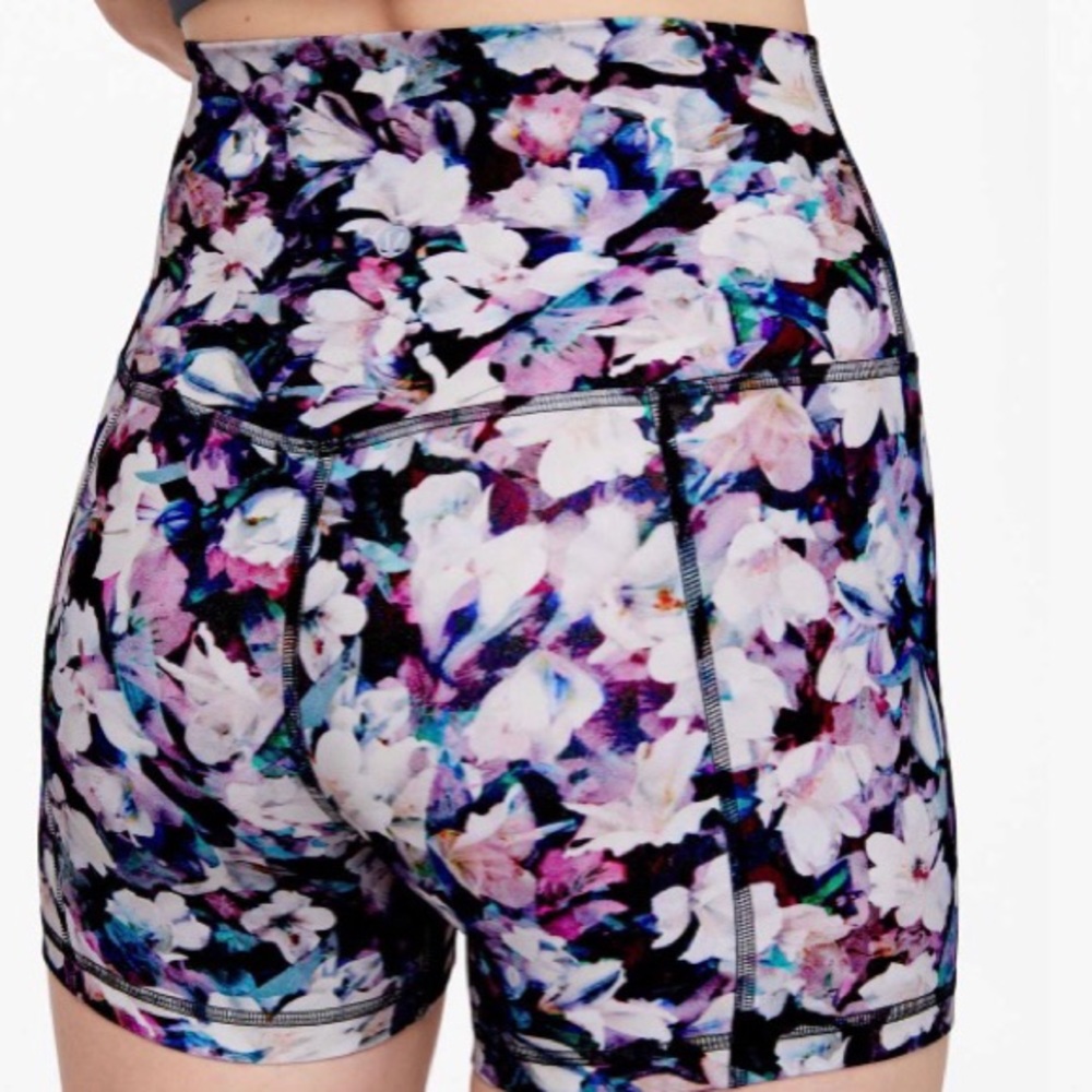 Lululemon align short 🍋